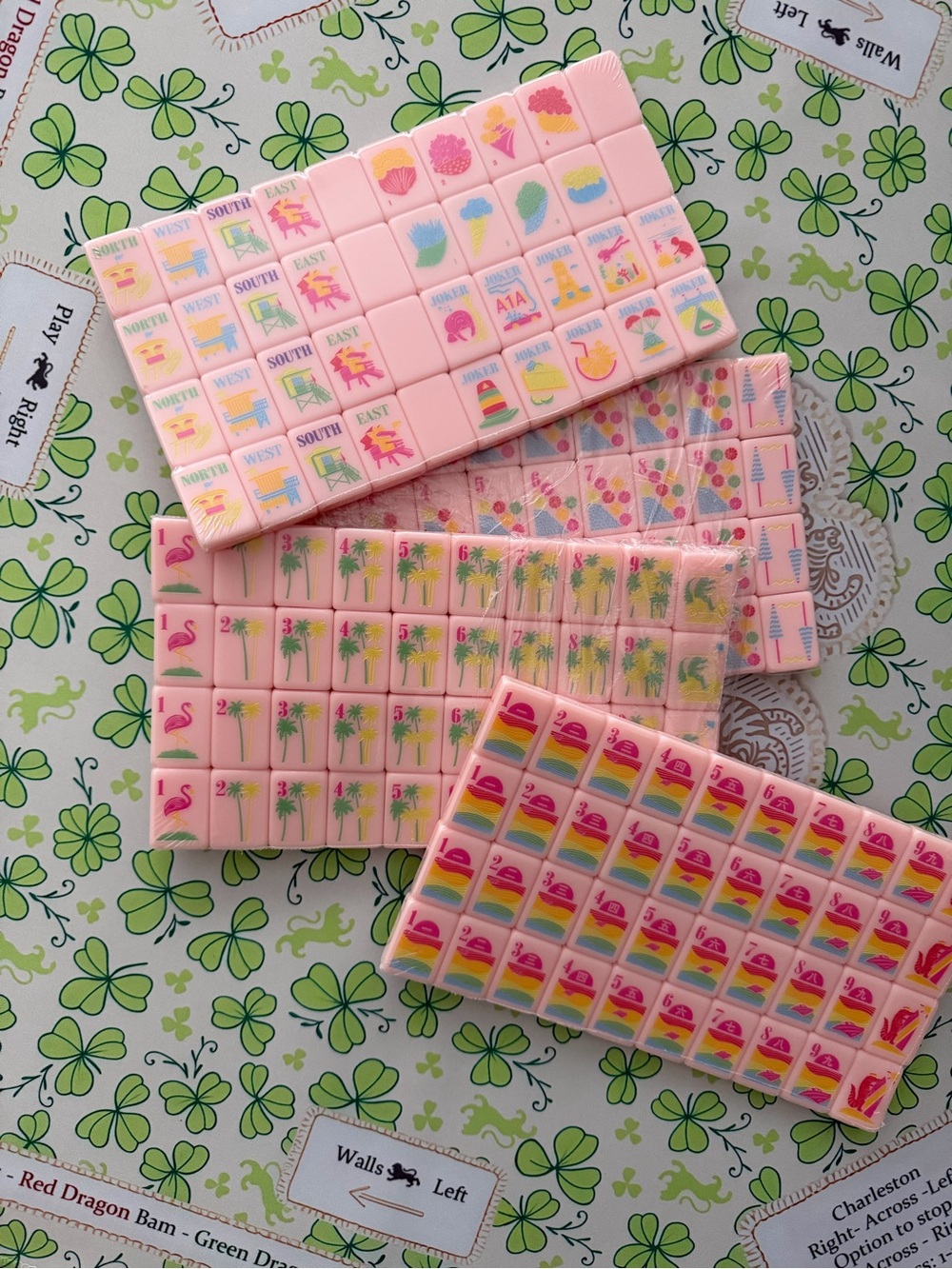 Palm Beach Pink Tile Mahjong Set